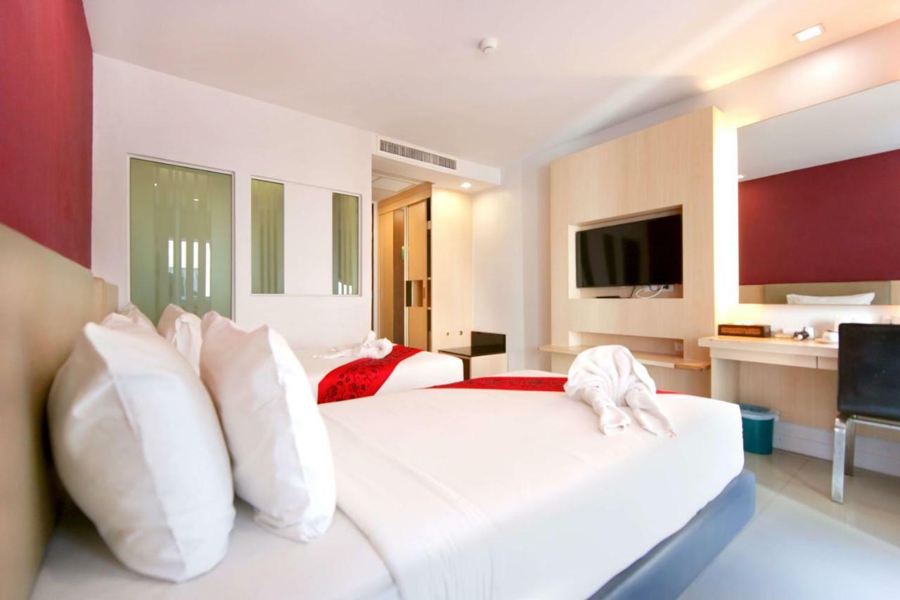 Andatel Grande Patong Phuket Exterior photo